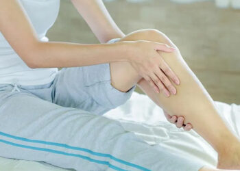 Struggling With Leg Pain? 5 Natural Remedies To Relieve Leg Pains