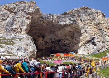 Amarnath Yatra Proceeding Peacefully, Another Batch Of Pilgrims Leaves For Valley
