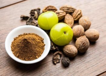 Triphala ayurvedic powder: Know its surprising benefits