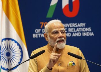 Prime Minister addresses the Indian Community in Poland