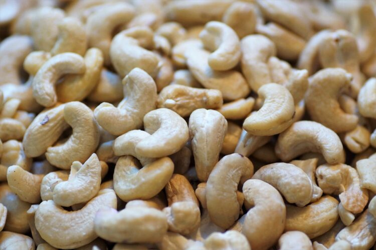 Cashews( Kaju) : Know these benefits of this superfood