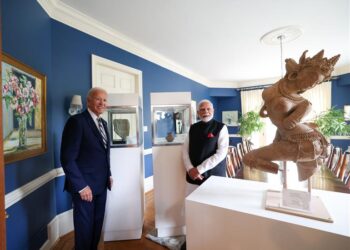 United States of America returns 297 antiquities to India