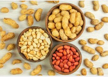 Benefits of eating peanuts regularly in winter; All you need to know