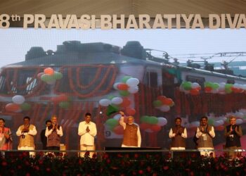 PM Modi Flags Off Pravasi Bharatiya Express, A Special Tourist Train For NRIs