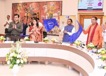 Maha Kumbh Mela: Odisha CM Majhi Flags Off Special Bus Service To Ayodhya