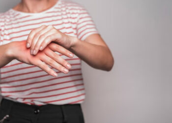 Numbness in hands and feet? It can be a sign of vitamin E deficiency, know other symptoms