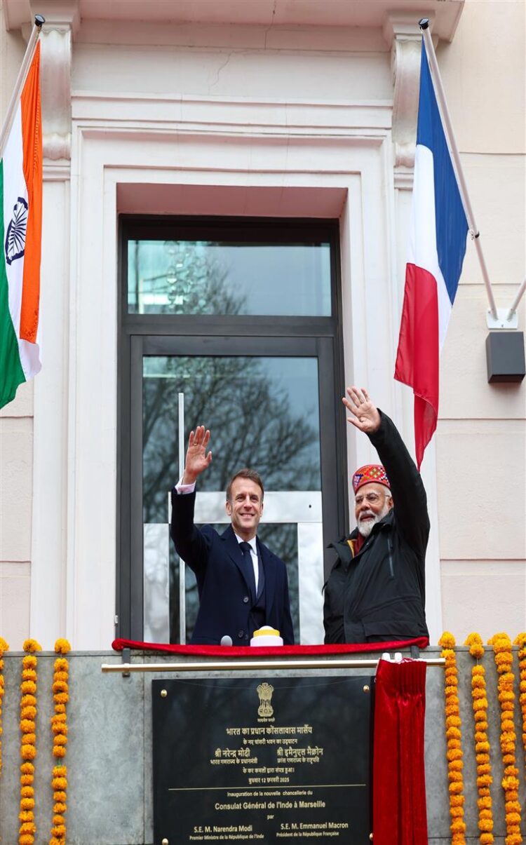 Prime Minister holds bilateral talks with President of France