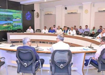 Odisha CM Reviews Energy Dept’s Preparedness for Summer