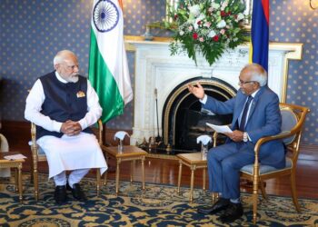 Prime Minister meets with the President of the Republic of Mauritius