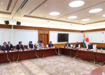 PM meets high-powered delegation from Keizai Doyukai to discuss about deepening economic cooperation between India and Japan