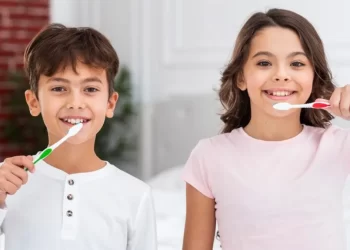 How to protect children's teeth from cavities? Doctor says brushing at this time can help