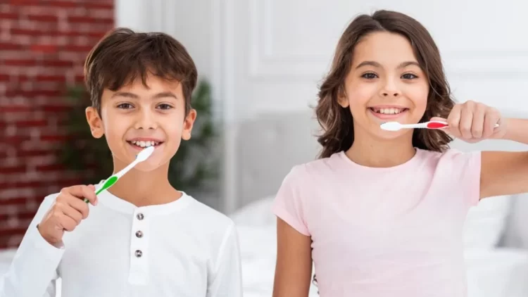 How to protect children's teeth from cavities? Doctor says brushing at this time can help