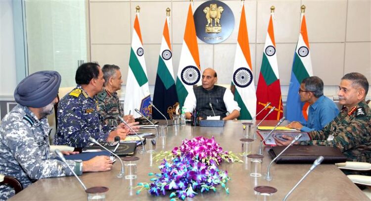 Rajnath Singh Holds High-Level Meeting With Defence Chiefs Amid Ongoing Tensions With Pak