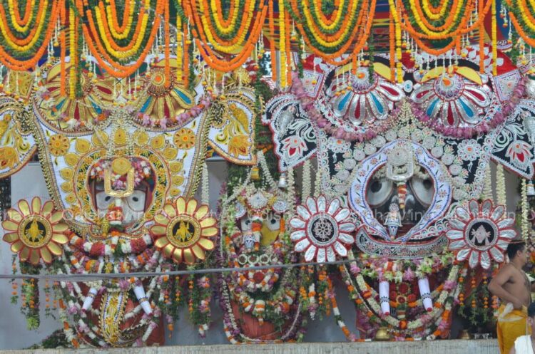 Know The Sacred Significance Why Trinity Adorned Hati Besha On Deba Snana Purnima