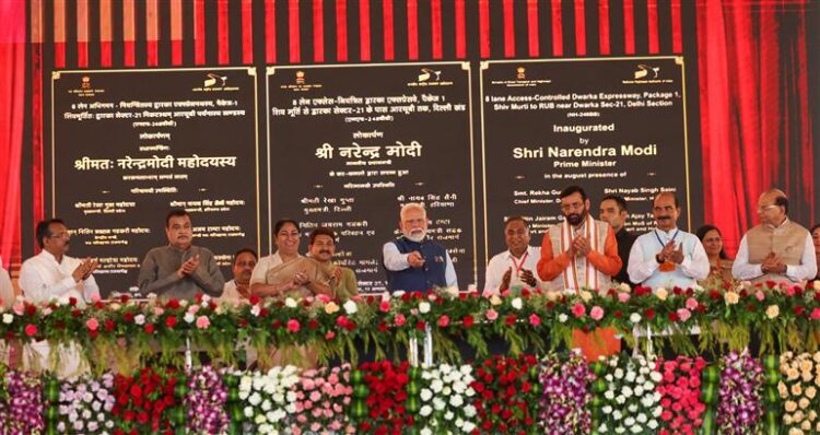Prime Minister Shri Narendra Modi inaugurates two major National Highway projects worth Rs.11,000 crore