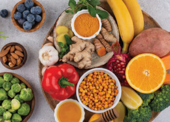 Health coach shares 8 morning superfoods to eat on empty stomach for better gut health and hormone balance