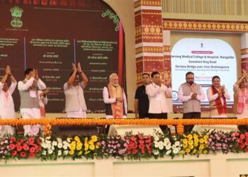 Prime Minister Shri Narendra Modi lays foundation stone, inaugurates development works worth around Rs 6,500 crore in Darrang, Assam