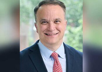 H-1B Visa Move To Impact India-US Trade Talks, Says Former Senior Commerce Dept Official