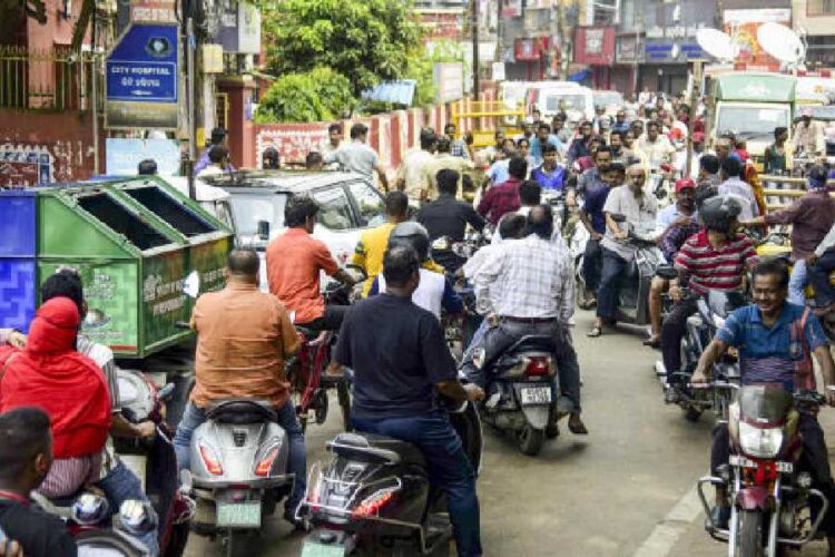 Cuttack limping back to normalcy as shops open after curfew lifted and internet restored