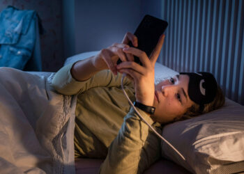 Sleeping late every night? Study says poor sleep makes your brain age faster