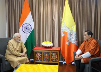 Prime Minister receives audience with the Fourth King of Bhutan and participates in the Global Peace Prayer Festival