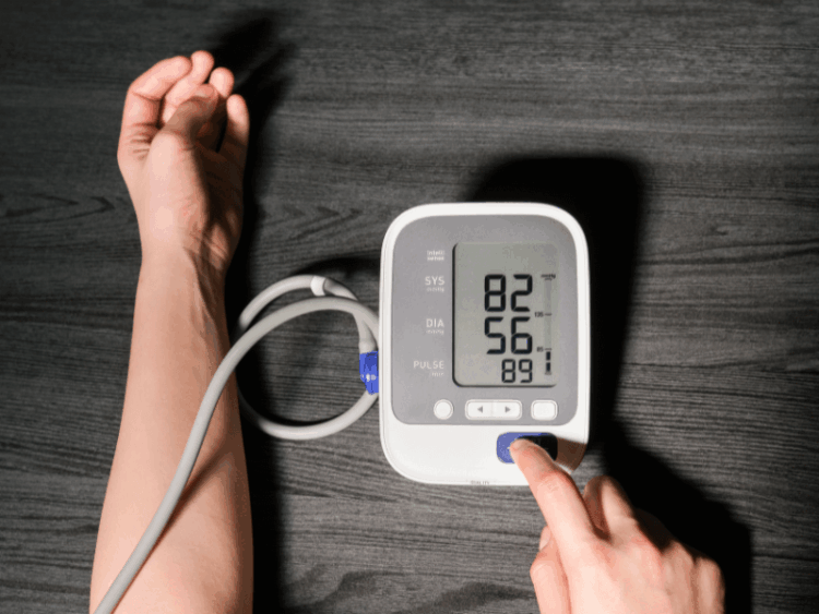 Low blood pressure: Symptoms, causes, and when to worry, according to doctors