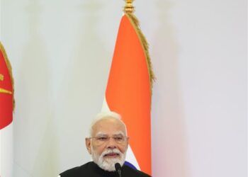 Prime Minister attends India-Oman Business Forum