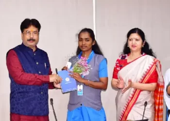 Subhadra Bus service for women to roll out in Bhubaneswar, 20 drivers to undergo training in EV buses