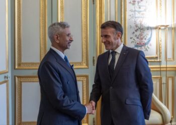 EAM Jaishankar Meets French President Macron, Underscores Strategic Partnership Amid Global Shifts