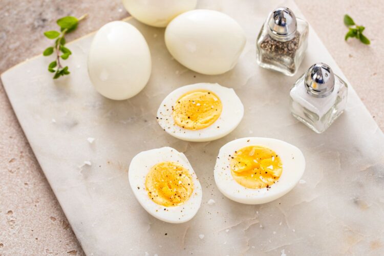 Egg white or whole egg: What's the healthier choice?