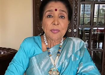 Veteran Singer Asha Bhosle Passes Away At 92, Last Rites To Be Held On Monday At Shivaji Park