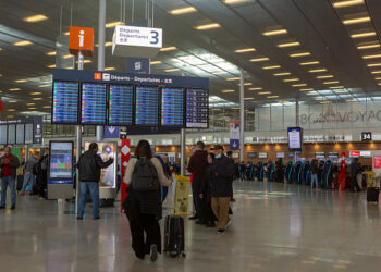 India Welcomes France’s Visa-Free Transit For Indian Travellers
