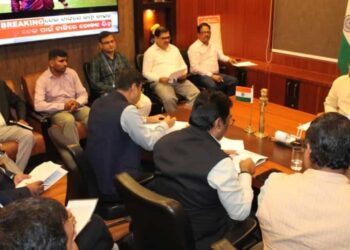 Minister Holds Meeting With IOCL; Odisha To See Normal Fuel Supply By Monday