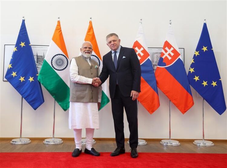Prime Minister meets with the Prime Minister of the Slovak Republic