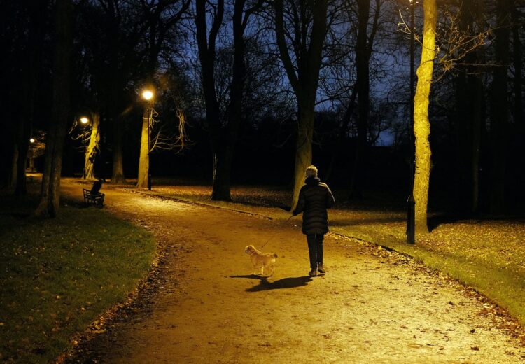 3 Health Benefits Of A 10-Minute Walk After Dinner, According To Gastroenterologist