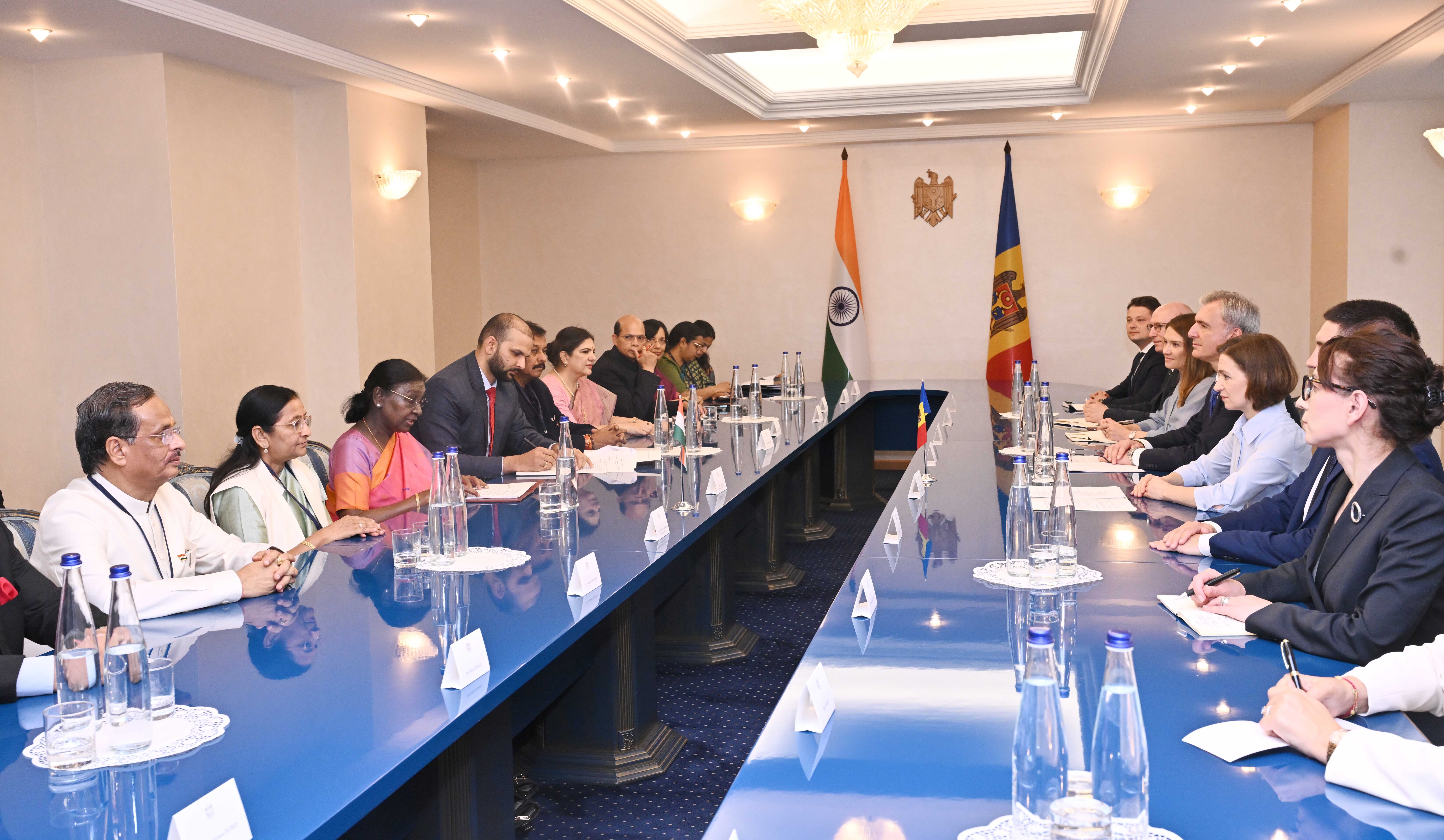 PRESIDENT OF INDIA IN MOLDOVA; HOLDS BILATERAL MEETING WITH PRESIDENT OF MOLDOVA AND LEADS DELEGATION-LEVEL TALKS