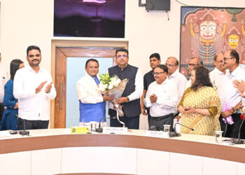 CM Majhi Felicitated As NITI Aayog Ranks Odisha Among Top 5 States In Investment Friendliness Index-2026