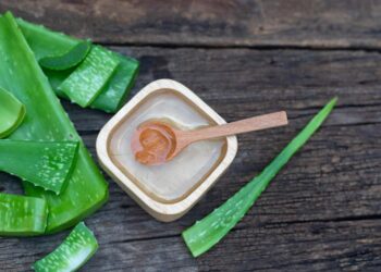 Can Applying Aloevera Gel On Your Feet Reduce Heat Boils?