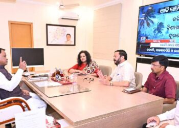Odisha CM Reviews Deep Depression Situation, Directs Officials To Ensure ‘Zero Casualty’