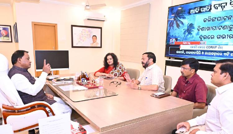 Odisha CM Reviews Deep Depression Situation, Directs Officials To Ensure ‘Zero Casualty’